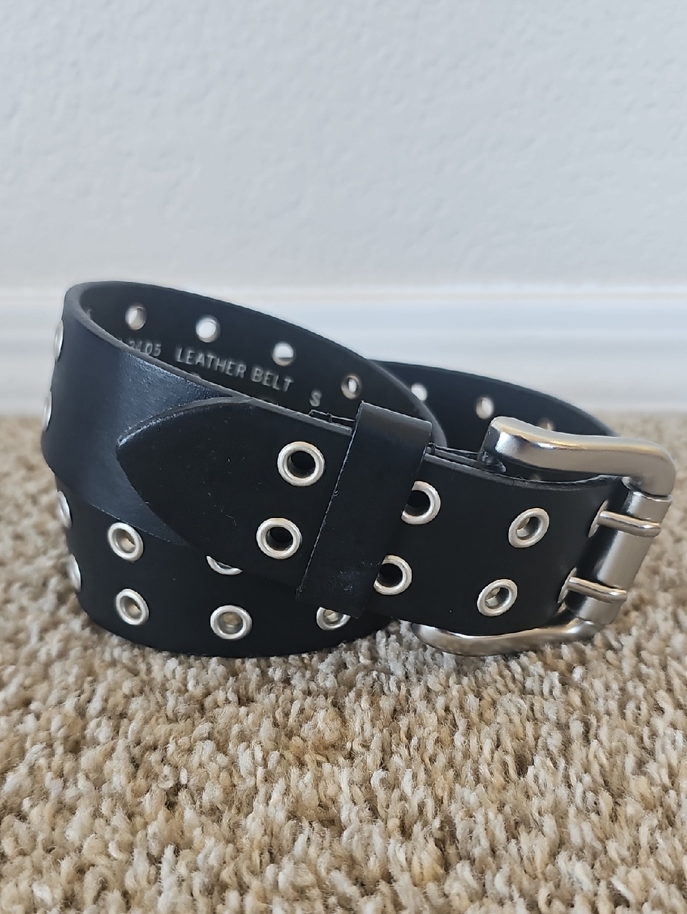 Vintage Y2K Black Double-Row Grommet Leather Belt